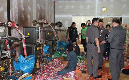 Đột kích một nhà kho, công an Thái Lan triệt phá đường dây sản xuất cà phê Nescafé giả quy mô hàng tỷ đồng, tịch thu hơn 300.000 sản phẩm