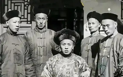 14 ảnh hiếm thời nhà Thanh: Hình thực tế cao thủ đại nội, quan lại khác hoàn toàn với phim gây ngỡ ngàng