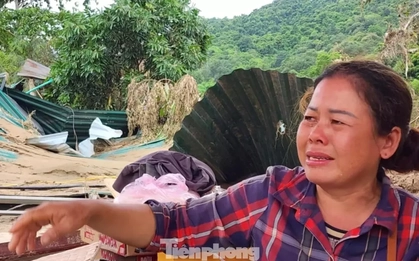 Nhà chìm theo lũ dữ, cô giáo ôm bình oxy chạy thoát trong gang tấc