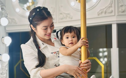 Thanh Trúc hé lộ nguyên tắc nuôi con độc lạ: Không ru con ngủ, mẹ ăn gì con ăn nấy
