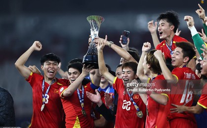 U23 Việt Nam ăn mừng cảm xúc lên ngôi vô địch U23 Đông Nam Á 2025, "kỳ phùng địch thủ" Indonesia rơi nước mắt uất nghẹn