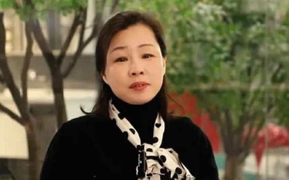 Nữ hoàng BĐS từng tuyên bố “tiền như có chân, tự chảy vào túi tôi”, 9 năm sau ôm nợ hơn 109 tỷ đồng, livestream than nghèo trong phòng trọ khiến ai cũng ngao ngán