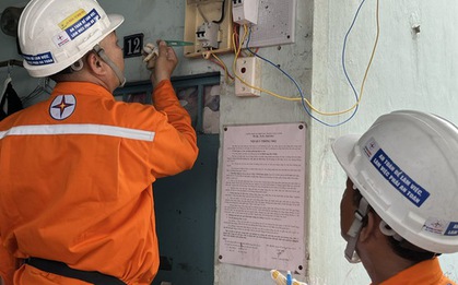 Cúp điện đột ngột ở TP HCM lúc giữa trưa, người dân bị đảo lộn sinh hoạt