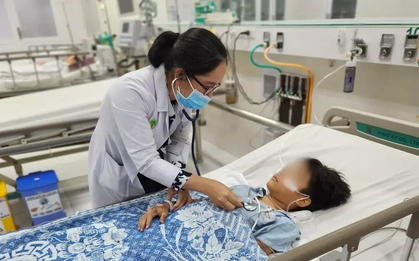 Vụ tai nạn trên đường cao tốc Vĩnh Hảo- Phan Thiết: Bé trai 9 tuổi kẹt dưới ghế bị dập phổi