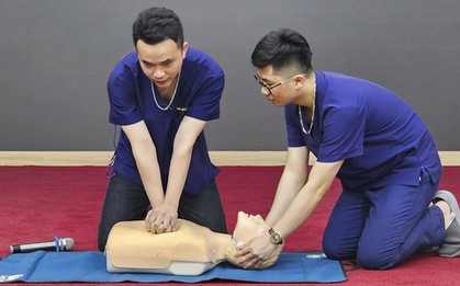 PGS. TS Nguyễn Lân Hiếu chia sẻ ý tưởng cấp cứu ngừng tim