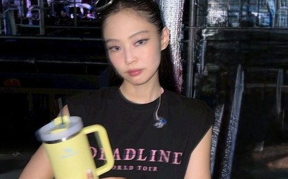 Món đồ Jennie chạm vào là "nóng bỏng tay"!