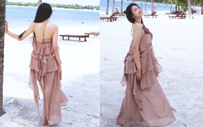 Mê mẩn bóng lưng yêu kiều của mỹ nữ trên bãi biển, hoá ra là nàng WAG "bạch nguyệt quang" làng bóng đá