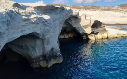 Đại sứ quán Việt Nam tại Hy Lạp hỗ trợ hậu sự cho hai công dân rơi xuống biển