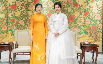 Hình ảnh Phu nhân Tổng Bí Thư và Phu nhân Tổng thống Hàn Quốc đẹp quá, trang phục ý nghĩa tới từng chi tiết
