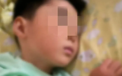 Bé trai 6 tuổi tử vong vì "amip ăn não" sau khi chơi dưới nước