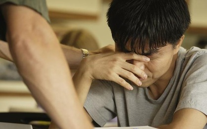 Nam sinh đỗ ĐH điểm cao nhưng chưa từng nhận được giấy báo trúng tuyển, 7 năm sau bất ngờ được nhà trường thông báo: "Em đã có bằng tốt nghiệp ở đây"