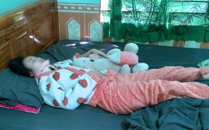 Hoãn xét xử vụ 6 nữ sinh "đánh hội đồng" nữ sinh lớp 11 gãy đốt sống cổ