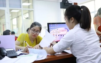 Ngoài tiền lương, viên chức sẽ có thêm "nguồn thu hợp pháp khác"