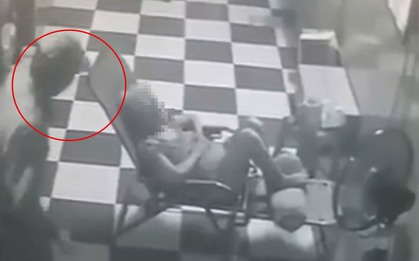 Vụ cụ bà bị nam thanh niên vào nhà bóp cổ đến tử vong: Hé lộ hành động lạ của nghi phạm trước khi rời đi