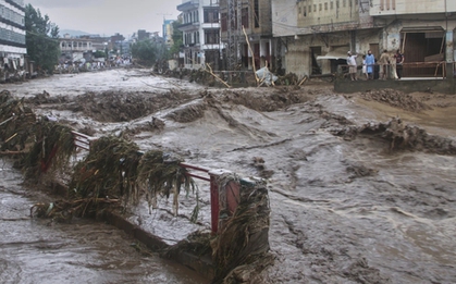 Lũ quét, sạt lở gây thiệt hại kinh hoàng ở Pakistan, Ấn Độ