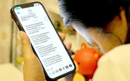 Thấy hệ thống báo lãi 3 tỷ sau 36 lần chuyển tổng số tiền 1 tỷ đồng, người phụ nữ Hà Nội lập tức báo công an