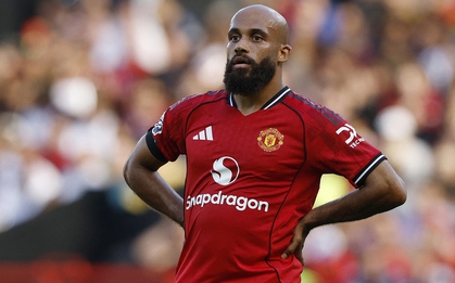 Hàng công giá hơn 7.600 tỷ đồng tịt ngòi, Man Utd thua Arsenal