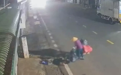 Cụ bà buôn ve chai tông người bán vé số rồi bỏ đi vì nghĩ không ai biết
