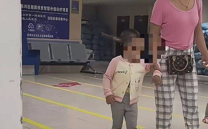 Bị dao đâm vào đầu, bé gái có thái độ khiến cả bệnh viện sốc nặng