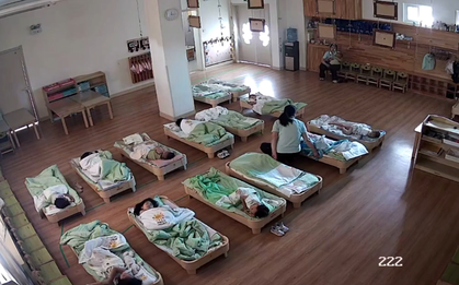 Không ngờ cảnh tượng này lại xảy ra trong giờ ngủ trưa ở trường mẫu giáo