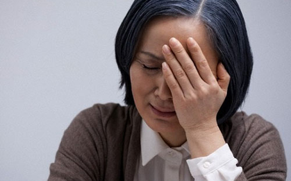 Chồng đau tim phải cấp cứu, vợ đứng ra trả viện phí rồi nhắn đúng một câu khiến mẹ chồng chết lặng