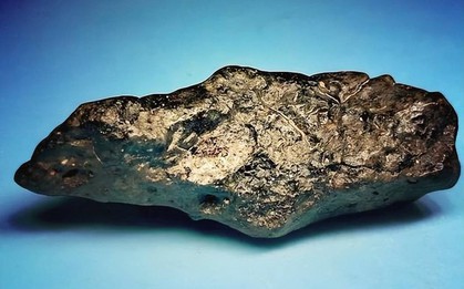 Một vật thể ngoài hành tinh 4,56 tỷ năm tuổi đã đâm vào một ngôi nhà ở Mỹ: Các nhà khoa học cho biết nó già hơn Trái Đất 17 triệu năm!