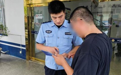 Người đàn ông chuyển khoản nhầm hơn 146 triệu đồng nhưng người nhận khẳng định không nhận được, cảnh sát tuyên bố: "Anh ta chối là đúng"
