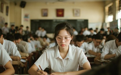 So kè điểm chuẩn ngành Tâm lý 2025: ĐH Khoa học Xã Hội và Nhân văn Hà Nội dẫn đầu với 29 điểm, ĐH Y Hà Nội bất ngờ theo sát
