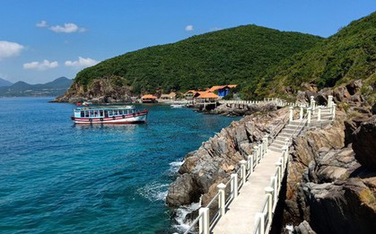 Tham quan Vịnh Nha Trang thu phí cao nhất 40.000 đồng/người