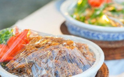 Nguy hiểm hơn cả thức ăn ôi thiu: Sai lầm khi dùng màng bọc thực phẩm mà 9/10 người mắc phải