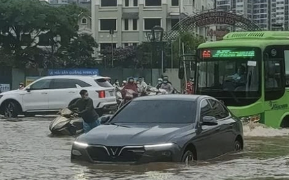1 phút hiểu bảo hiểm: Xe ô tô bị ngập nước do mưa bão được bảo hiểm chi trả thế nào?