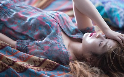 Chưa tiền mãn kinh đã khổ sở vì "bốc hỏa"? 5 cách đơn giản nhất để "hạ hỏa" chính mình