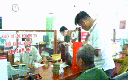 VIDEO: Ông Ba Minh nói gì về việc được ủng hộ tiền tỉ?