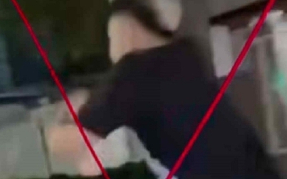 Nam thanh niên buông 2 tay, múa may khi chạy xe mô tô ở Quảng Ngãi