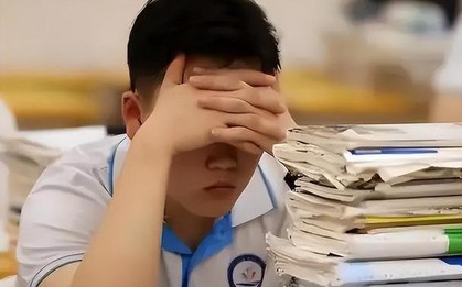 Đỗ đại học danh tiếng được gia đình mở tiệc ăn mừng, mấy ngày sau nam sinh liền đòi thi lại, thừa nhận: "Trường rất tốt nhưng con thấy hụt hẫng"