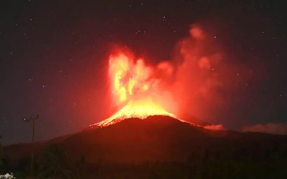 Núi lửa Lewotobi Laki-laki ở Indonesia phun trào dữ dội, cột tro bụi cao 18 km