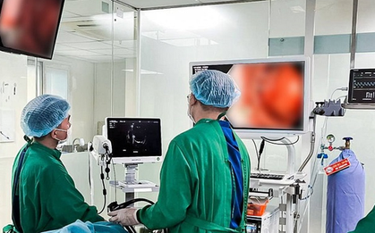 Phát hiện khối u ở thực quản nhờ... uống bia