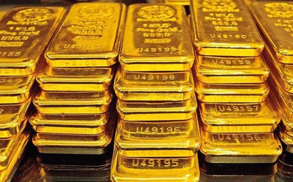Vàng tăng giá: Giới siêu giàu đua nhau tích trữ, sẵn sàng bỏ thêm tiền để cầm vàng tận tay, rồi chôn dưới đất hoặc gửi vào hầm bí mật