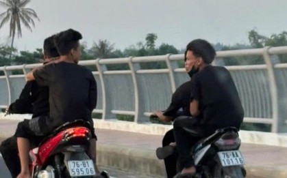 Đi xe máy không đội mũ bảo hiểm, nhóm thiếu niên bị phạt 41,5 triệu