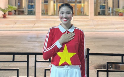 Nữ VĐV giành HCV SEA Games vinh dự rước đuốc tại Đại lễ 2/9: Là mẹ bỉm sữa visual vẫn sáng bừng
