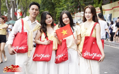 Lên "full giáp" Yêu Nước đến concert Quốc gia ngay bây giờ, 80 năm có 1 lần phải thế!