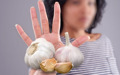 Cứ bỏ tỏi vào ngăn đá và dùng theo cách này, ai cũng tấm tắc khen