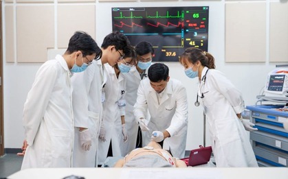 Chỉ có 13 trường trên cả nước đào tạo bác sĩ nội trú: Bạn biết hết chưa?
