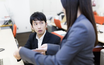 Phim không dám viết: Sếp nữ ngoại tình với cấp dưới, đưa cho vợ của người tình 11 tỷ đồng để thuyết phục ly hôn