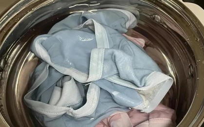 2 thói quen sai lầm biến quần áo thành ổ vi khuẩn, càng giặt càng bẩn điên lên