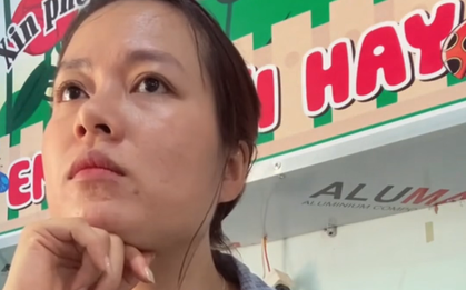 Khoảnh khắc trong lớp học khiến triệu người rơi nước mắt: "Mình có mẹ là đã quá may mắn rồi"