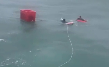 Tàu, phà ra Phú Quốc cứu 4 người trôi dạt nhiều giờ trên biển