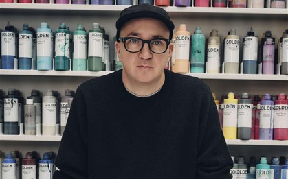 KAWS trở thành Nghệ sĩ Lưu trú đầu tiên của UNIQLO