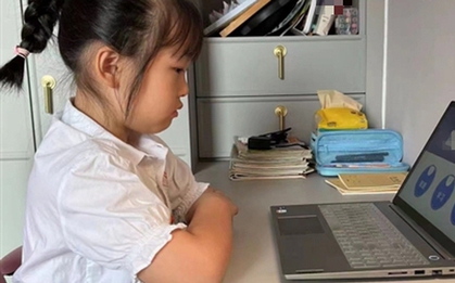 Bà mẹ Biên Hoà "xin": Đừng ra đề bài tả về MẸ được không? Đọc tờ giấy đính kèm mà cười 3 ngày chưa xong!