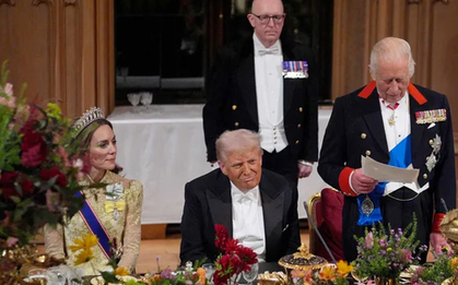 Ông Donald Trump ngồi cạnh Vương phi Kate tại quốc yến: Lời khen “xinh đẹp đến rụng rời” gây bão truyền thông